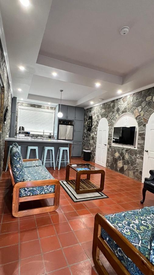 فندق Stonetrail Arnos Vale المظهر الخارجي الصورة