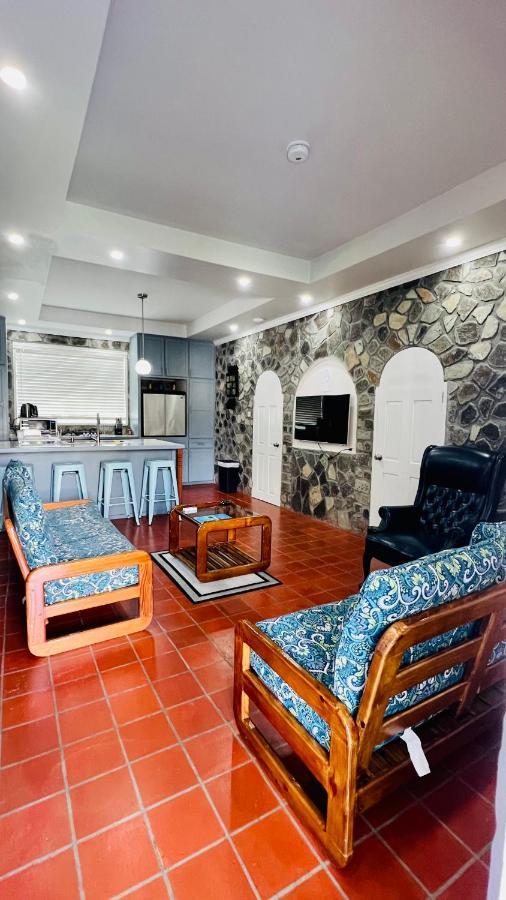 فندق Stonetrail Arnos Vale المظهر الخارجي الصورة